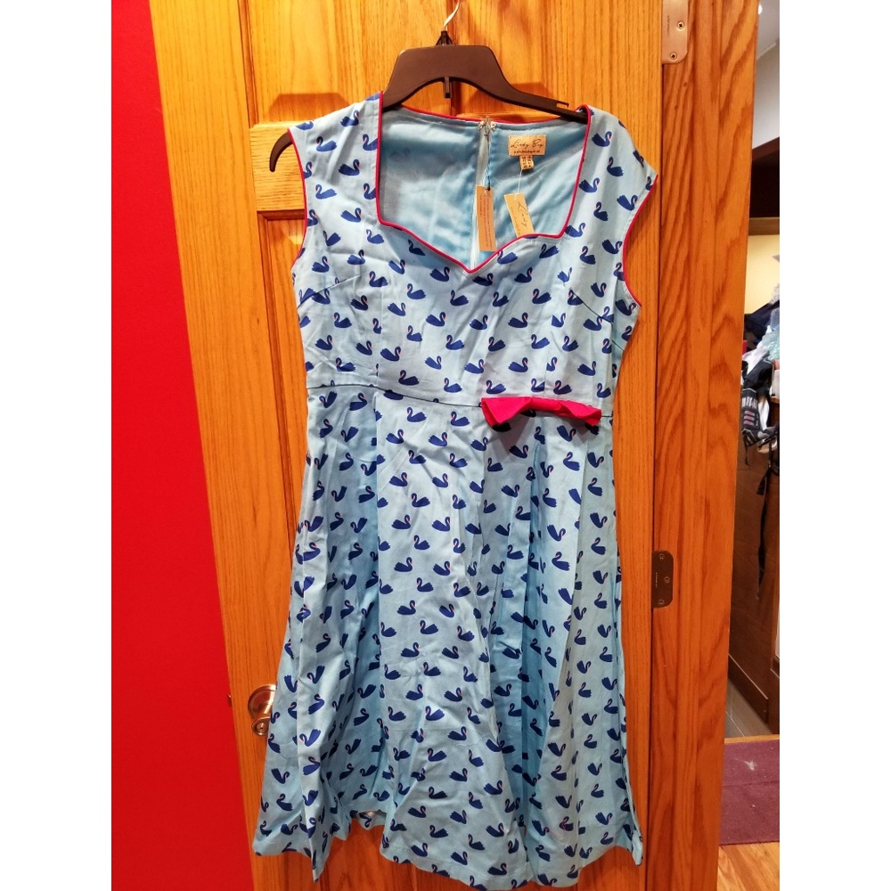 UK 16/US 12 NWT Lindy Bop Leda Swan Dress